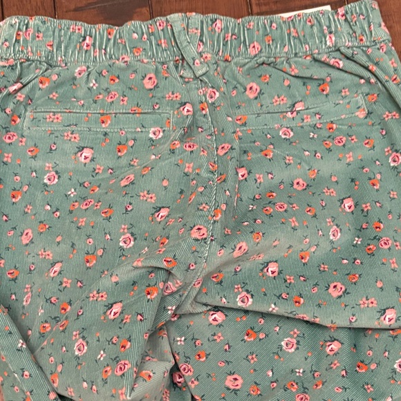 Vineyard Vines Green Floral Kids Pants - Picture 5 of 5